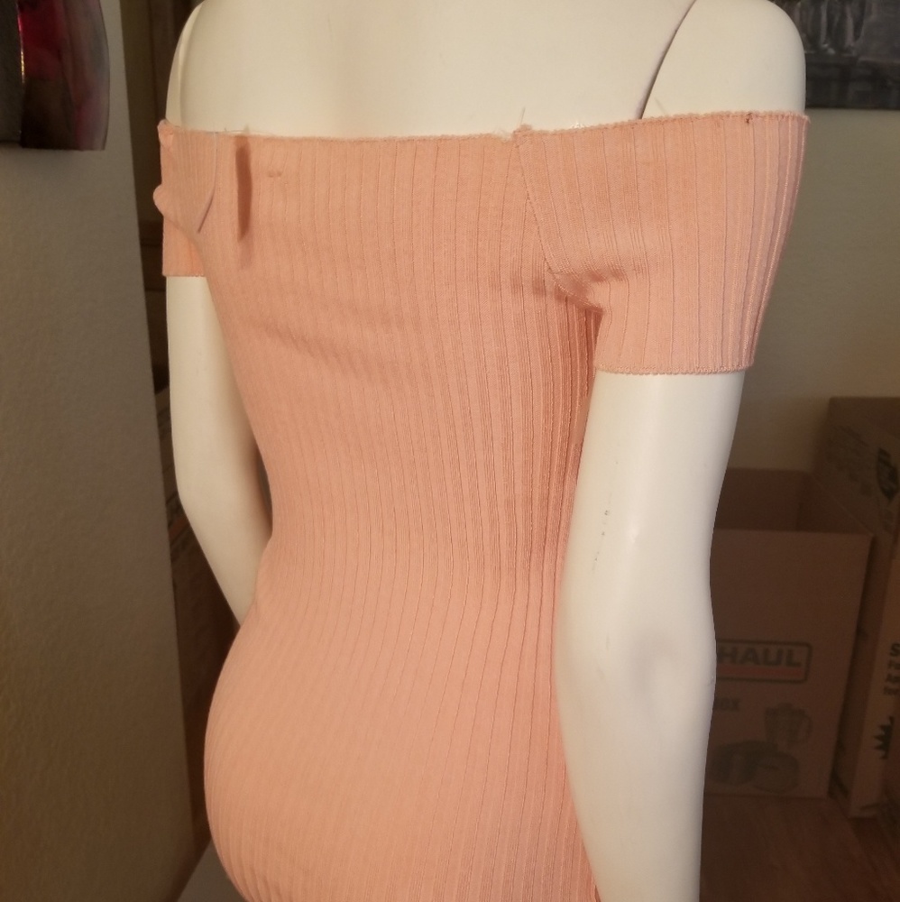 Dress - Picture 2 of 3